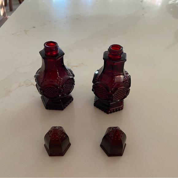 Avon Vintage Cape Cod Ruby Red Glass Salt and Pepper Shakers Set 4.5” - Picture 3 of 5